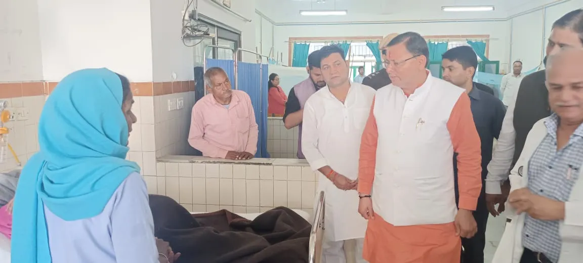 हल्द्वानी: एचएमटी फैक्ट्री पहुंचे धामी, बोले आंकलन कर किसी नतीजे में पहुंचा जाएगा