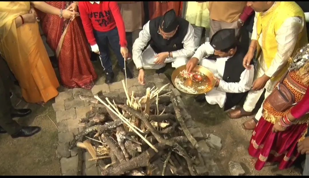 देहरादून: इगास पर्व पर सीएम आवास में जीवंत हुई लोक संस्कृति