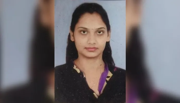 Kanpur Suicide : कपड़ा कारोबारी की पत्नी ने फांसी लगाकर दी जान, कमरे में पहुंचा पति शव देख रह गया सन्न