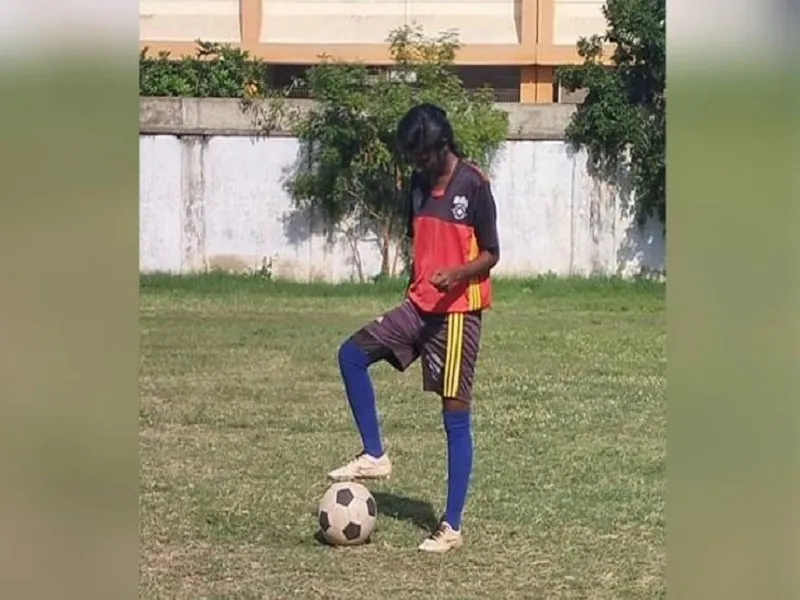 डॉक्टरों की लापरवाही से फुटबॉल खिलाड़ी प्रिया की मौत, स्वास्थ मंत्री ने दिया कानूनी कार्रवाई का आश्वासन