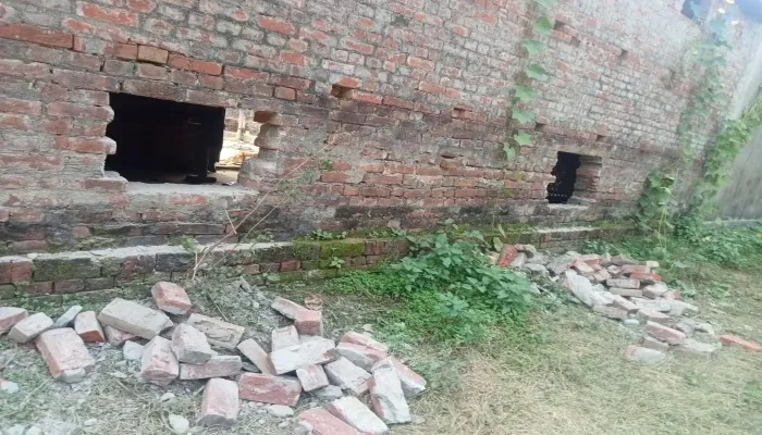 बहराइच: सेंध लगाकर लाखों की चोरी, पुलिस ने शुरू की जांच