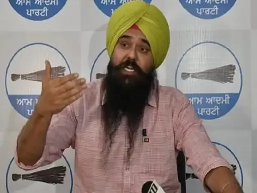  कांग्रेस सरकार ने गैरजरूरी लाइसेंस बांट कर दिया गन कल्चर को बढ़ावा: कंग