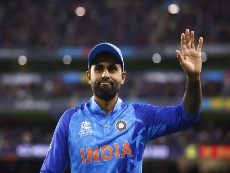ICC T20 Rankings : सूर्यकुमार यादव शीर्ष पर बरकरार, बाबर आजम ने भी लगाई छलांग 