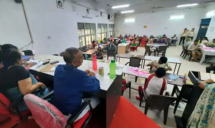 लखनऊ: जनपदीय राष्ट्रीय आविष्कार अभियान के अंतर्गत टीएलएम प्रतियोगिता आयोजित