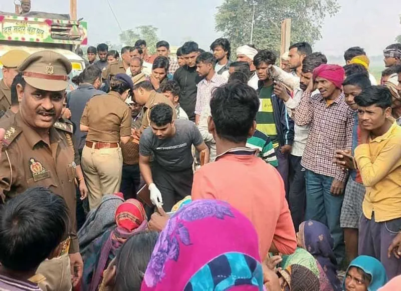 कन्नौज: तालग्राम में धारदार हथियार से मां बेटी की निर्मम हत्या, पोस्टमार्टम के लिए जा रहे शवों को ग्रामीणों ने रोका