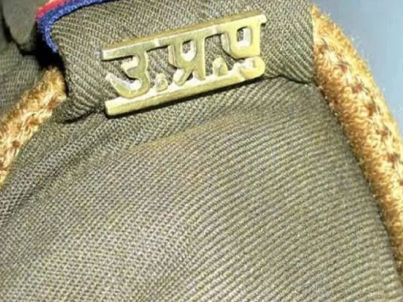 अयोध्या: पुलिस ने भाजपा पार्षद के समर्थकों को पीटा, मची भगदड़, सिपाही को जड़ा थप्पड़