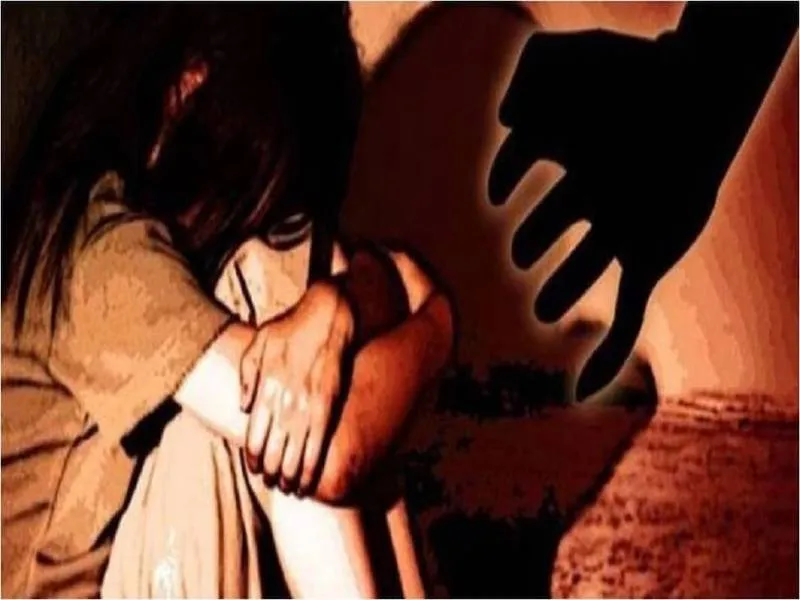 लखनऊ: शादी में मासूम बच्ची से दरिंदगी, चीखने पर बेल्ट से पीटा, एक गिरफ्तार