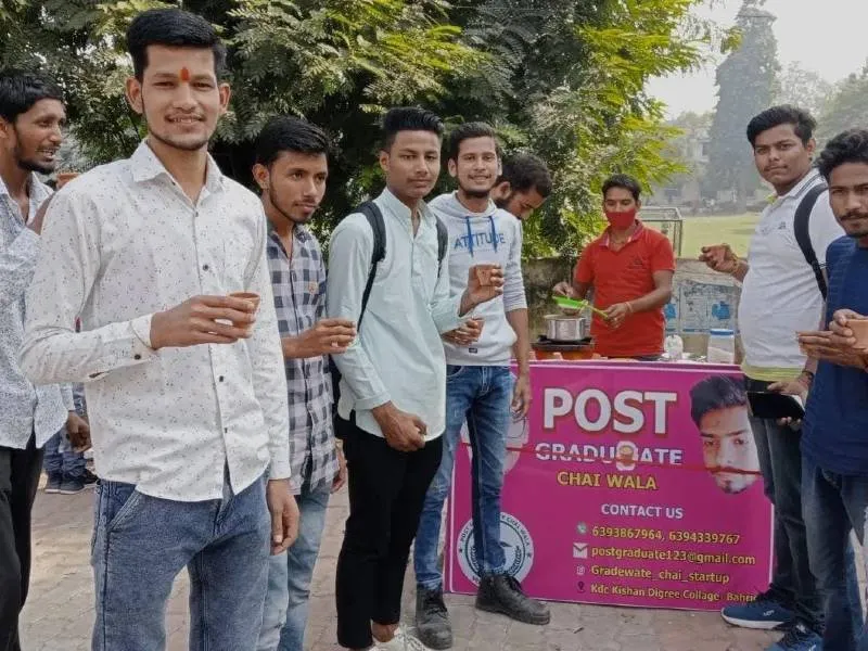 पोस्ट ग्रेजुएट चाय वाला: परस्नातक पास अंबरीश ने बहराइच में शुरू की चाय की दुकान