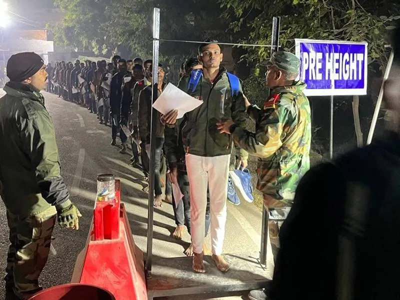  अयोध्या: अग्निवीर भर्ती के लिए प्रतापगढ़ व महराजगंज के 3512 ने लगाई दौड़