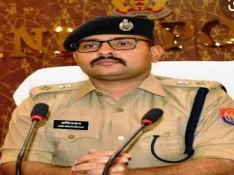 बांदा: पुलिस अधीक्षक ने छह इंस्पेक्टर और दस सब इंस्पेक्टर के कार्य में किया बदलाव