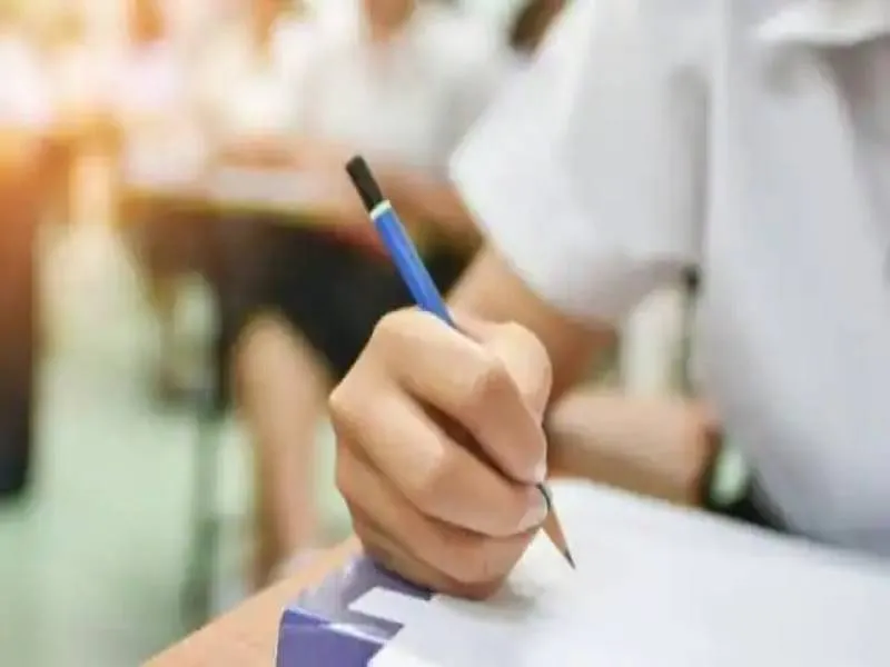 अयोध्या: यूपी बोर्ड की इण्टर की परीक्षा में छात्र से ज्यादा छात्राएं पंजीकृत