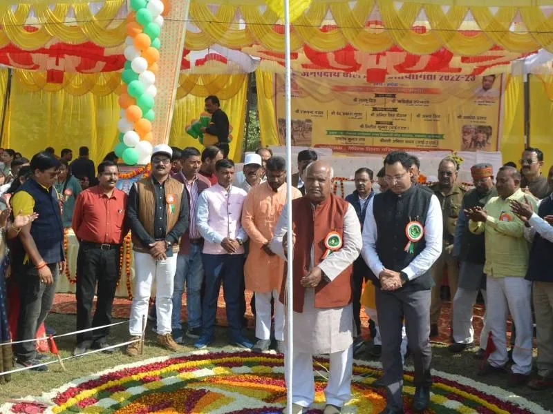 खेलों से होता बच्चों का सर्वांगीण विकास: सांसद लल्लू सिंह