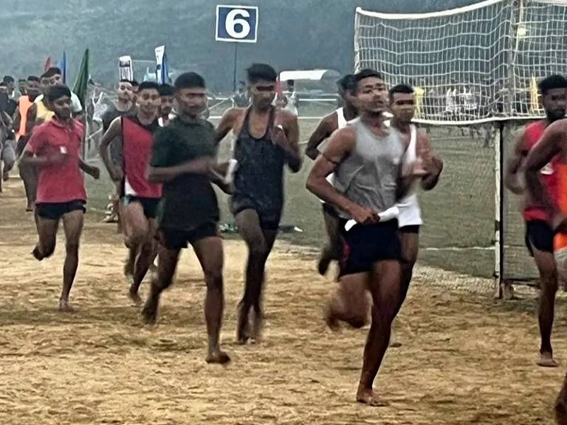 अयोध्या: अग्निवीर भर्ती योजना के तहत जीडी भर्ती के दूसरे दिन डोगरा सेंटर पहुंचे 3508 अभ्यर्थी