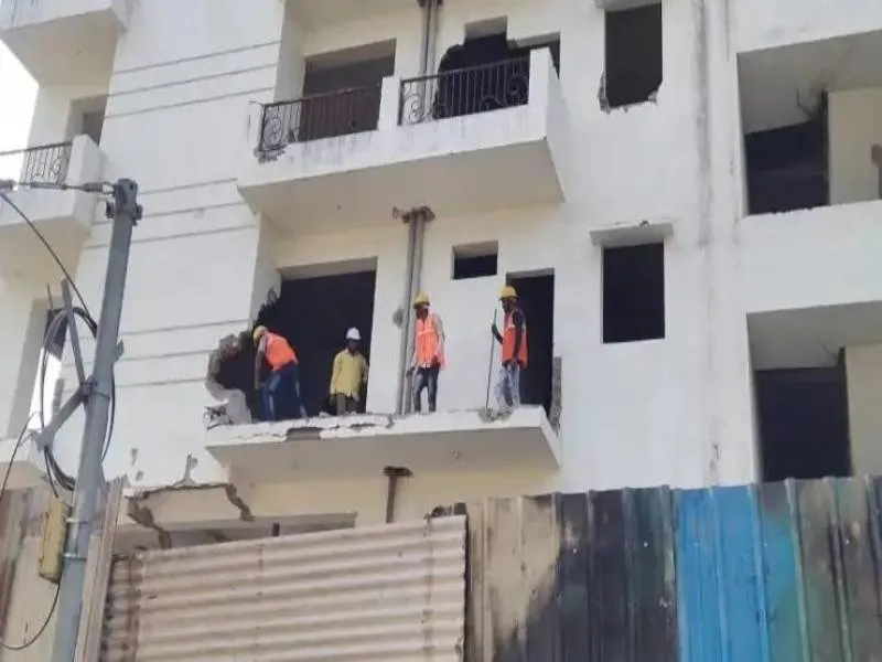 यजदान बिल्डर्स के बिल्डिंग ध्वस्तीकरण पर कोर्ट ने लगाई रोक 