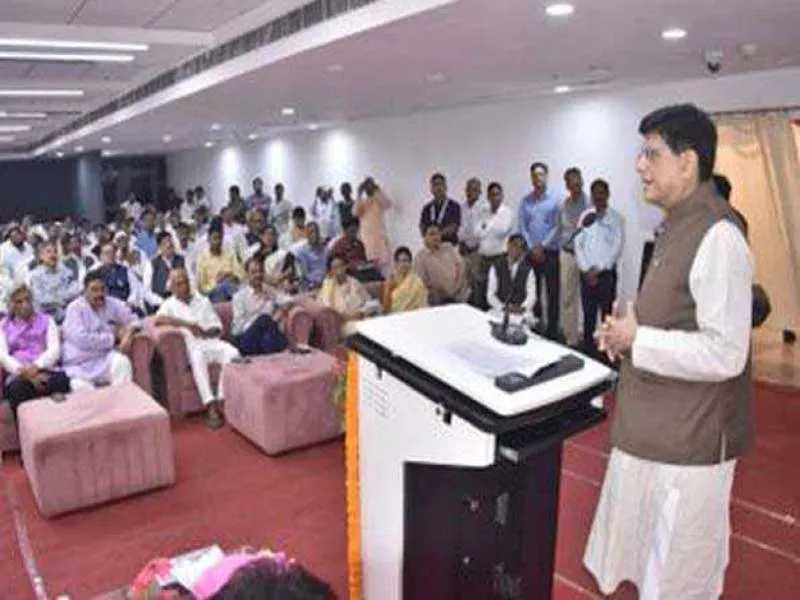 वाराणसी में बोले पीयूष गोयल- योगी हैं इन्फ्रास्ट्रक्चर मैन ऑफ इंडिया 