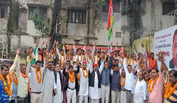 मुरादाबाद: भाजपा पर उपेक्षा का आरोप लगाकर 1000 ने ली सपा की सदस्यता