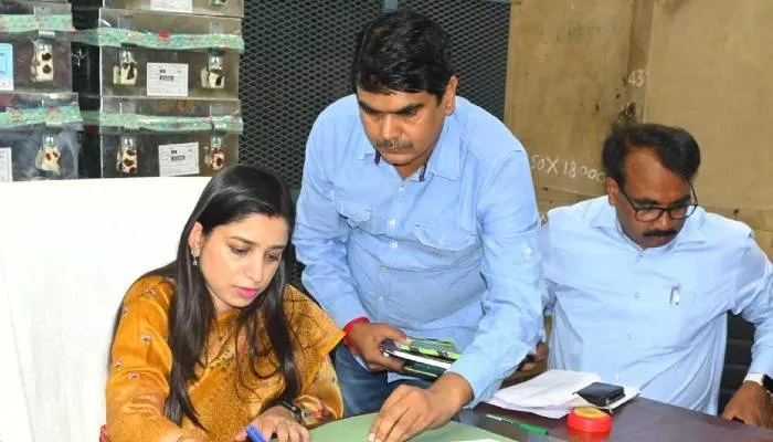 बांदा: नवागंतुक डीएम बोलीं- योजनाओं का लाभ जनता तक पहुंचाना पहली प्राथमिकता