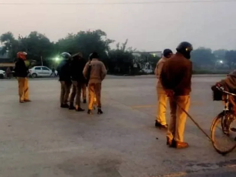 वाराणसी: पुलिस मुठभेड़ में दो बदमाश ढेर, एक फरार, सिपाही को भी लगी गोली