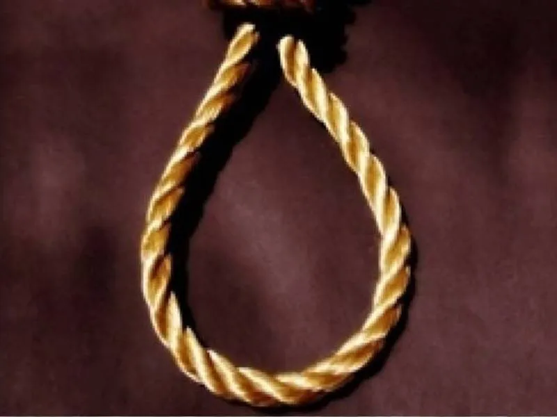 कुशीनगर: नवविवाहित का फंदे से लटकता मिला शव, जांच में जुटी पुलिस