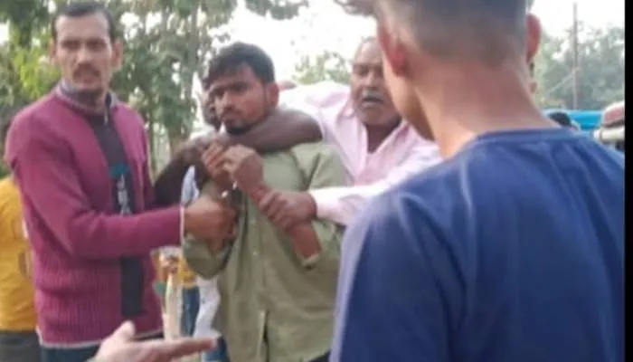 उन्नाव: परिवार संग मेला देखने गई महिला को युवक ने मारी गोली, मची भगदड़