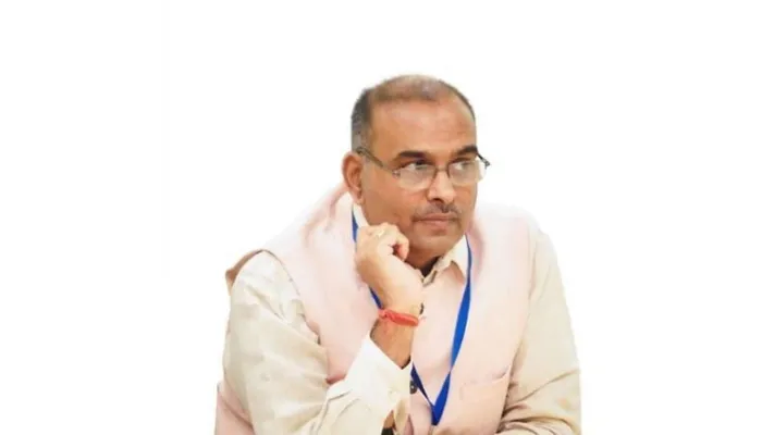 लखनऊ: प्रो. विनय पाठक की याचिका पर हाईकोर्ट का आदेश सुरक्षित, कल आएगा फैसला