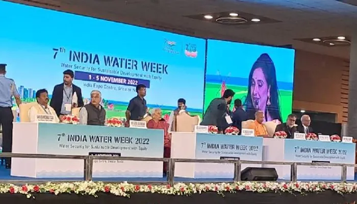 गौतमबुद्ध नगर: राष्ट्रपति ने किया वाटर वीक का उद्घाटन, यूपी का पहला जीरो डिस्चार्ज सिटी बनेगा नोएडा