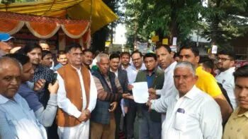 हल्द्वानी: 15 दिन की मोहलत पर धरना खत्म…लोनिवि से मिला आश्वासन