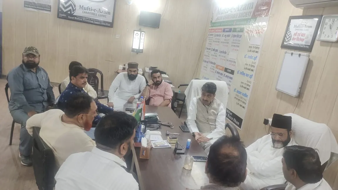 बरेली: BSP नेता इमरान मसूद ने की मौलाना तौकीर रजा से मुलाकात, IMC प्रमुख बोले- सभी पार्टियों ने मुसलमानों को छला