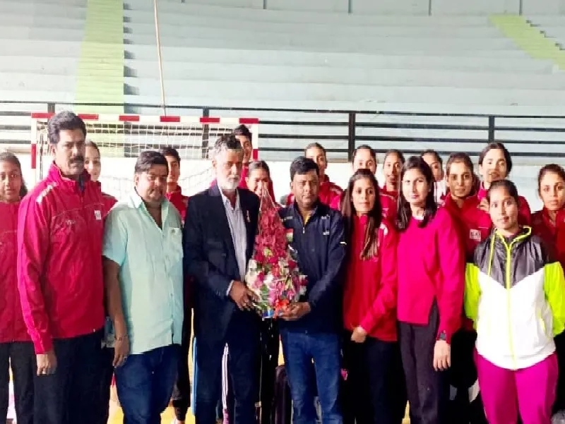 अयोध्या : भारतीय महिला हैंडबॉल टीम घोषित, कोरिया रवाना 