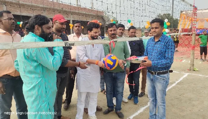 वालीबाल प्रतियोगिता : जिला स्तरीय में सर्रा कला और प्रदेश स्तरीय प्रतियोगिता में प्रयागराज की टीम विजेता