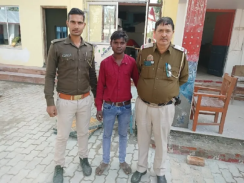 बहराइच : दिल्ली से चोरी कर 215 पेटी टूथपेस्ट लेकर पहुंच गया जरवलरोड