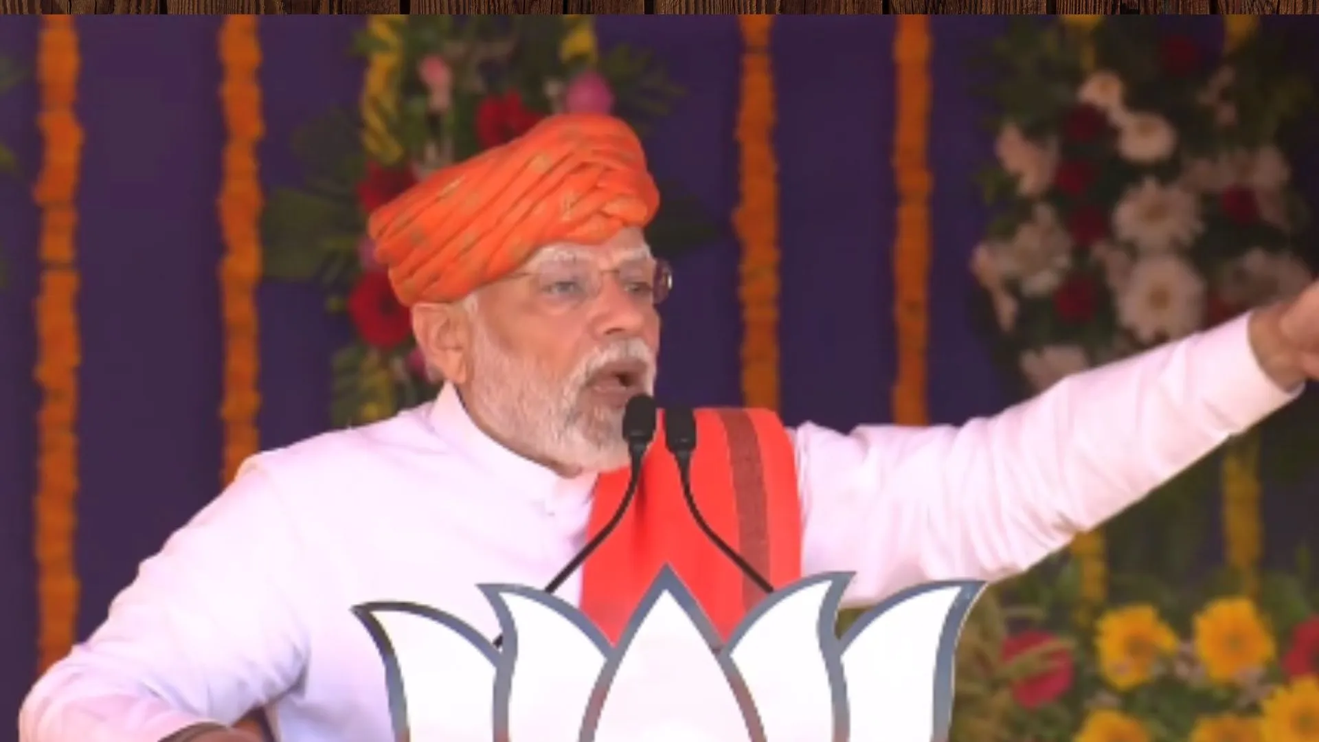 यह चुनाव अगले 25 सालों के लिए गुजरात का भविष्य तय करने को लेकर है: PM Modi 