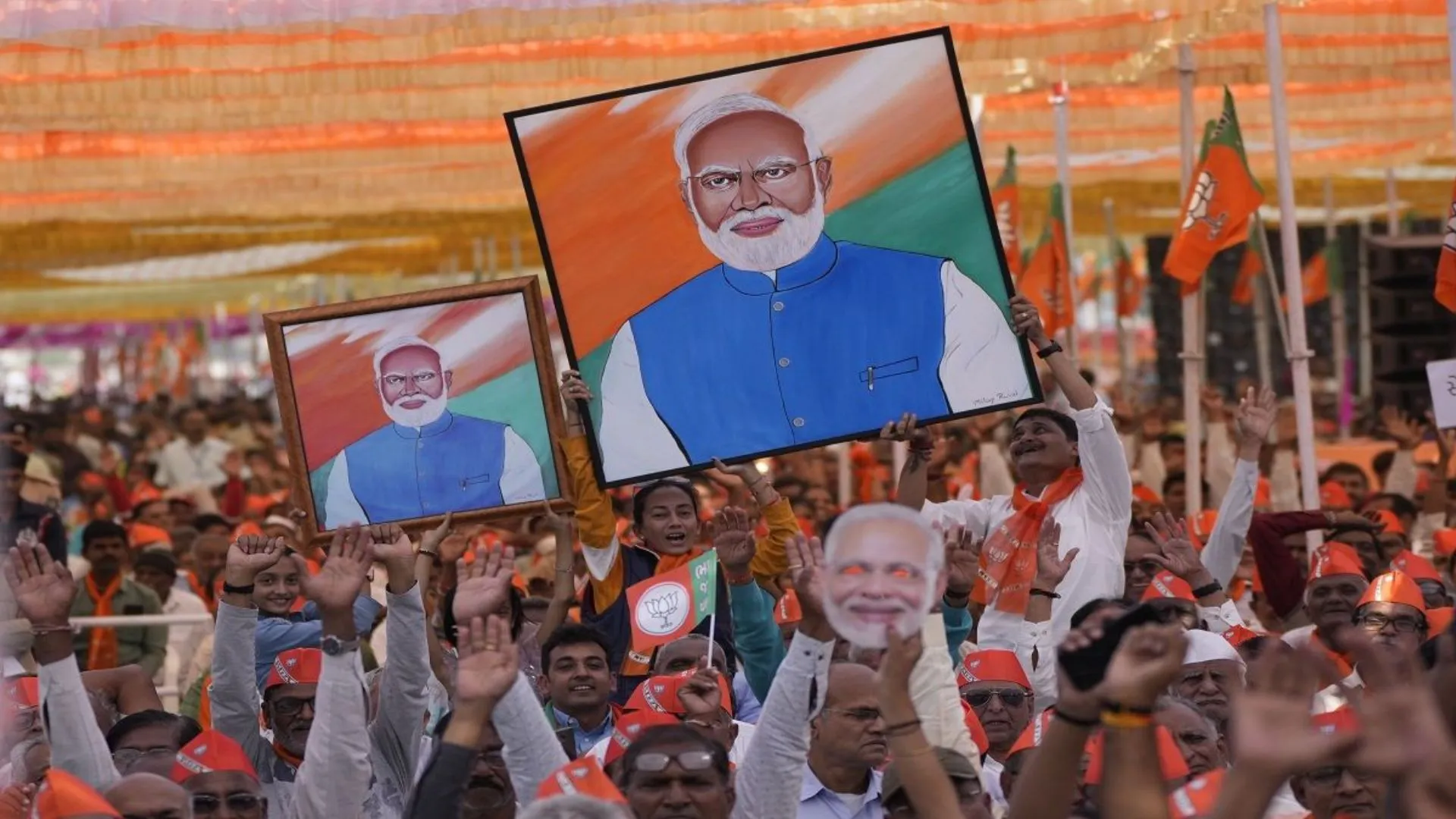 मिशन गुजरात : BJP ने झोंकी पूरी ताकत, बड़े नेताओं ने 3 सप्ताह में 150 से अधिक चुनावी सभाएं कीं 