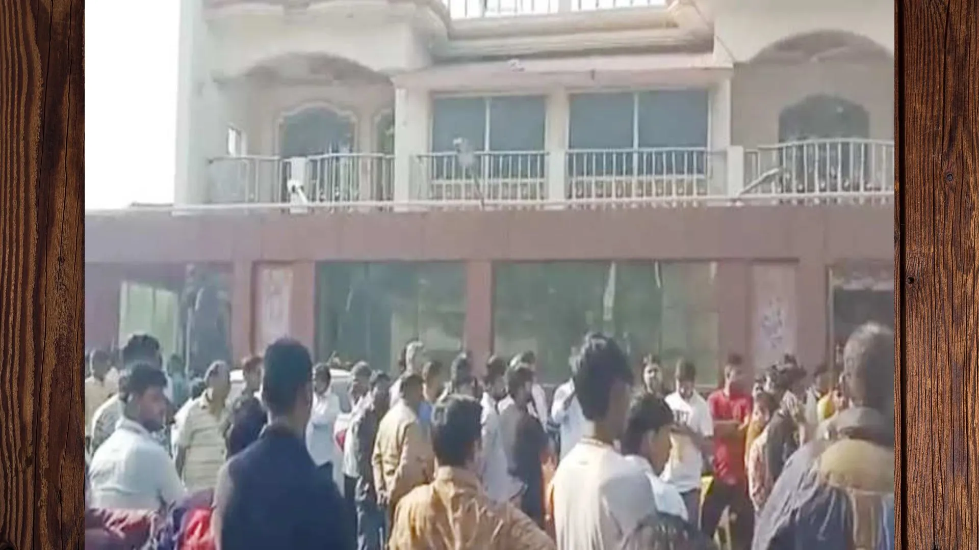 लखनऊ: केंद्रीय मंत्री कौशल किशोर के भतीजे ने किया सुसाइड, जांच में जुटी पुलिस 