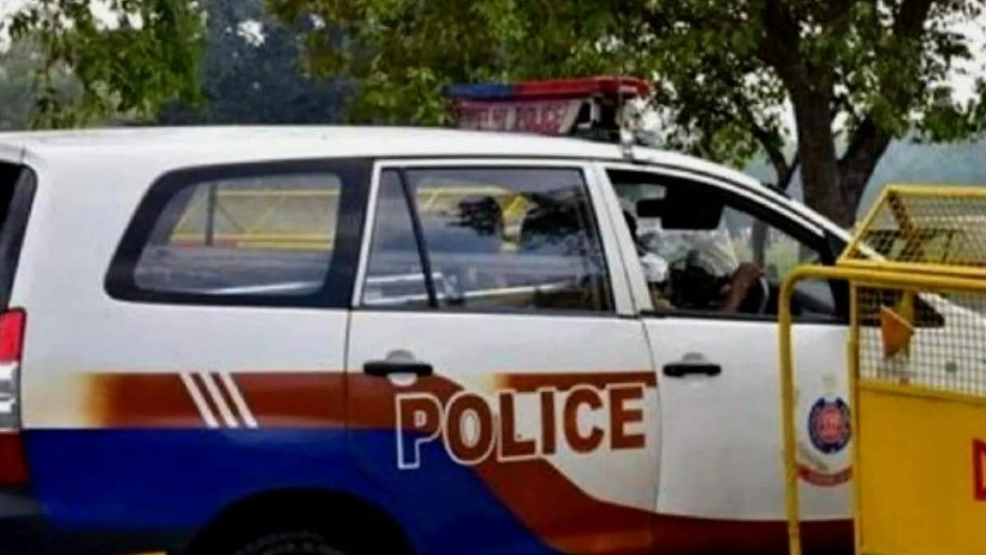 दिल्ली के पालम इलाके में युवक ने की पिता-दादी समेत परिवार के 4 सदस्यों की हत्या, ड्रग एडिक्ट है आरोपी