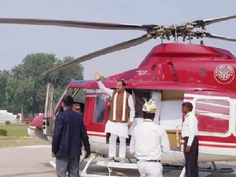 एटा पहुंचे डिप्टी सीएम केशव प्रसाद मौर्य, बोले- मैनपुरी में भी होगी बीजेपी की जीत