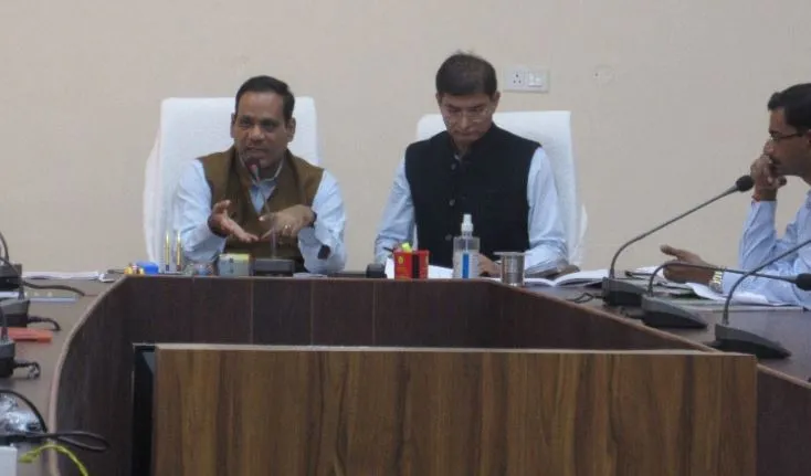 शाहजहांपुर: खराब प्रगति पर एसबीआई सहित कई बैंकों को नोटिस