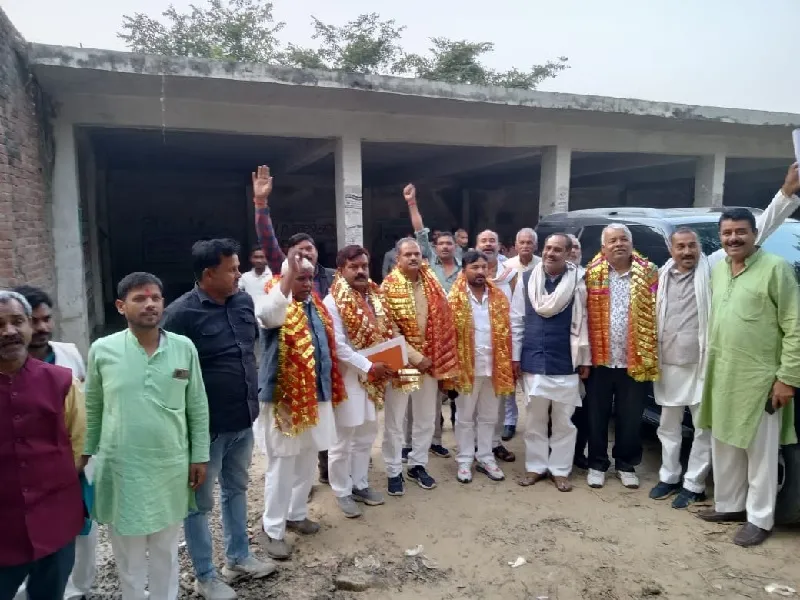 अयोध्या : निकाय चुनाव को लेकर कांग्रेस में शुरू हुई दावेदारी, रुदौली में मिले 13 आवेदन 
