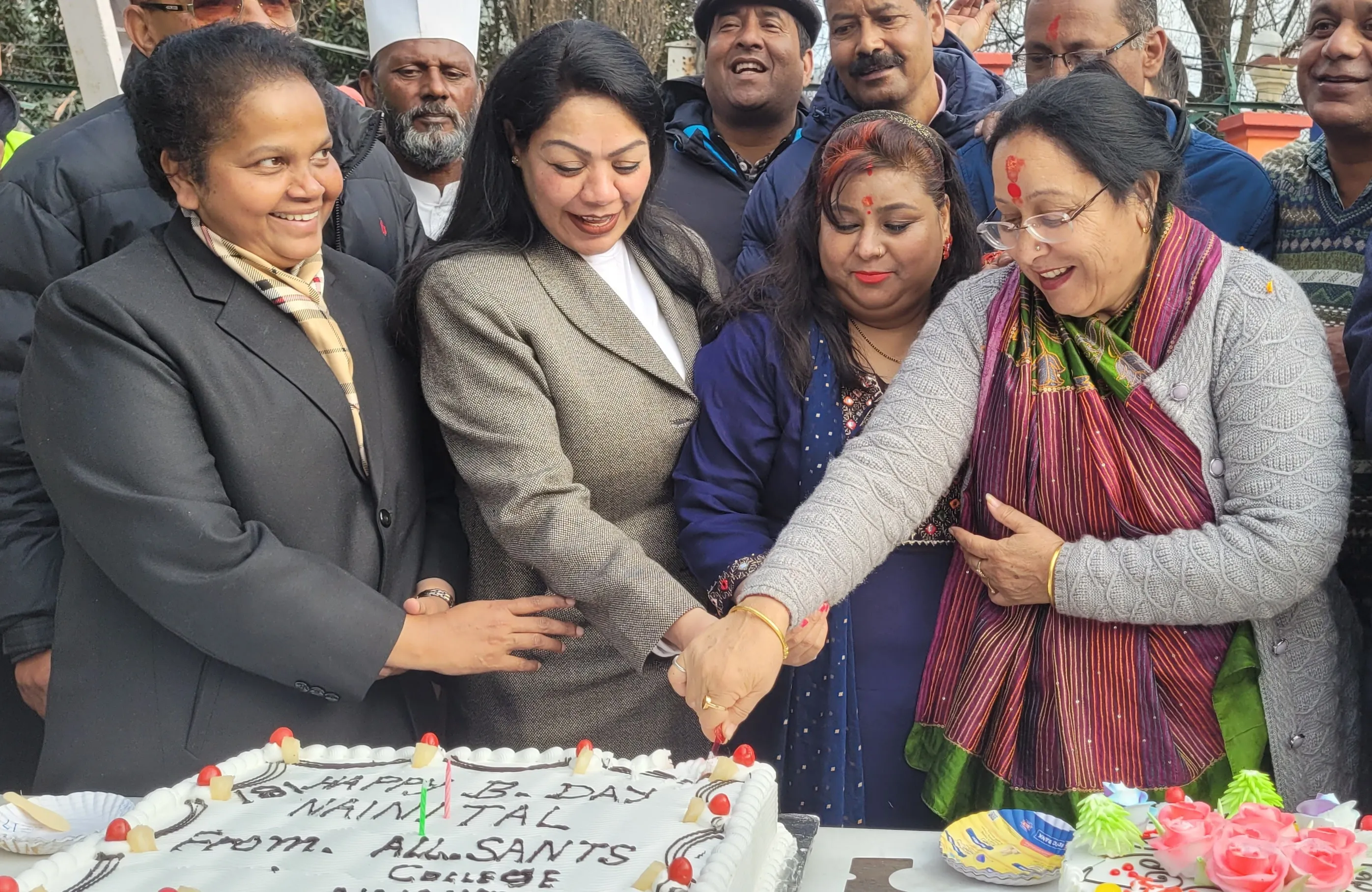 नैनीताल: धूमधाम से मनाया गया नैनीताल का 181वां जन्मोत्सव