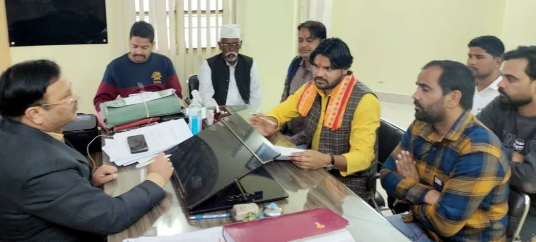 बाजपुर: धार्मिक स्थल के निकट मीट की बिक्री करने का आरोप 
