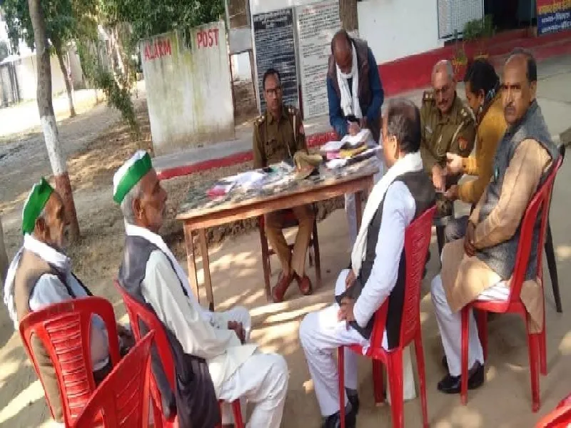 बांदा : प्रशासन की नजरबंदी से खफा भाकियू नेता, लोकसभा चुनाव में देंगे मुंहतोड़ जवाब 