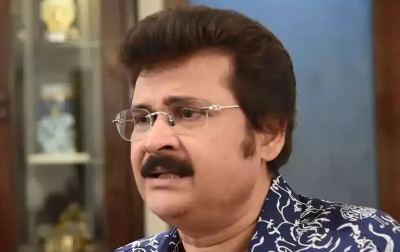 मनु कुमार श्रीवास्तव (IAS)