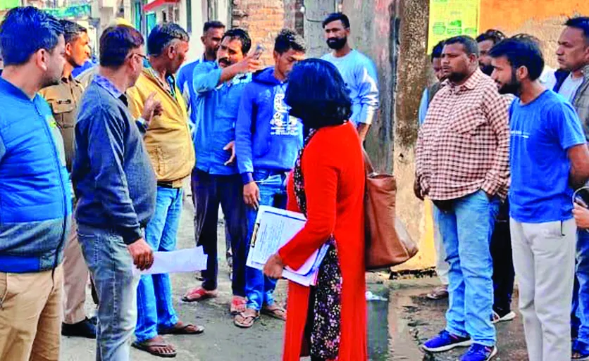 बाजपुर: सफाई नहीं मिलने पर तीन मीट विक्रेताओं को नोटिस 