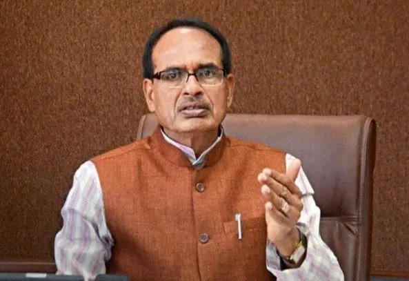 कांग्रेस ने स्वतंत्रता सेनानियों का अपमान किया, केवल एक ही परिवार का गुणगान किया: सीएम