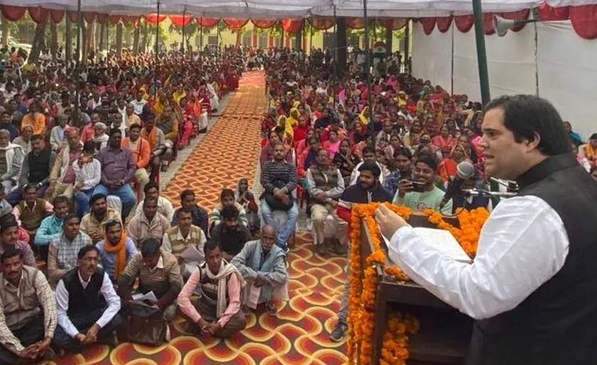 पीलीभीत: संविदाकर्मियों का दिनोंदिन हो रहा शोषण और उत्पीड़न- वरुण गांधी