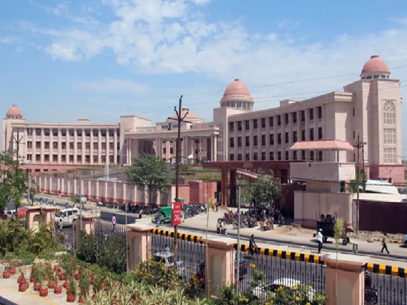 लखनऊ : प्लॉट देने का झांसा देकर ठगी करने के अभियुक्त की जमानत अर्जी खारिज