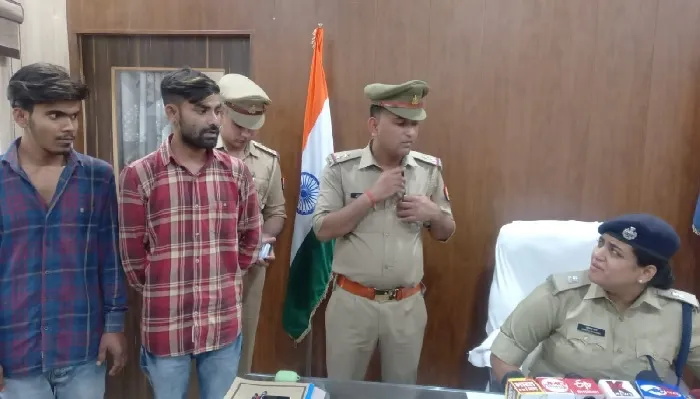 कानपुर : प्रेमिका की स्कूटी से चेन लूटने वाले दो गिरफ्तार, मार्निंग वाकर को करते थे टारगेट
