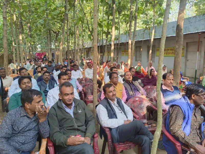 बहराइच : मुख्य राजस्व अधिकारी बोले, लेखपाल राजस्व विभाग की रीढ़ और गांव के हैं कलेक्टर 