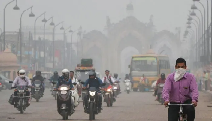लखनऊ वायु प्रदूषण : शहर के इन क्षेत्रों में संभल कर जायें,कहीं आप न हो जाएं बीमार! 
