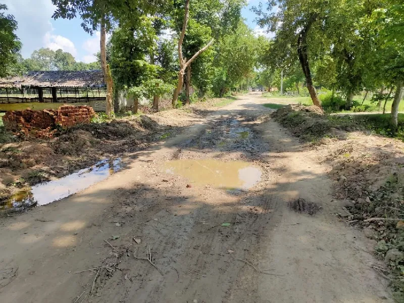 अयोध्या : सीएम का आदेश बेअसर, नहीं सुधरीं क्षेत्र की जर्जर सड़कें